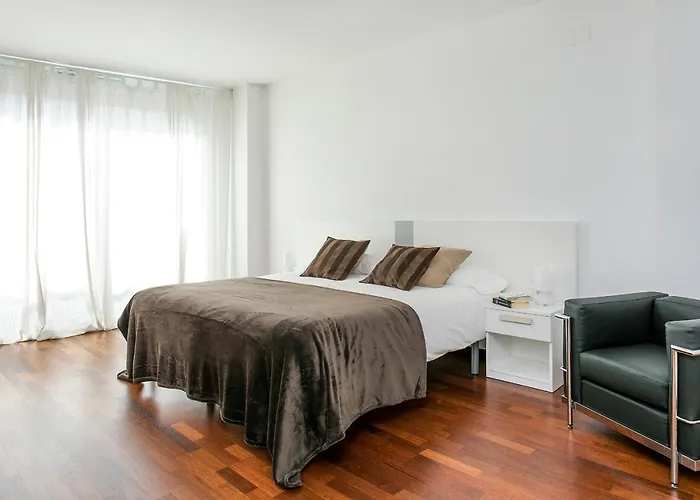 Glasir Homes Barcelona Lägenhet *