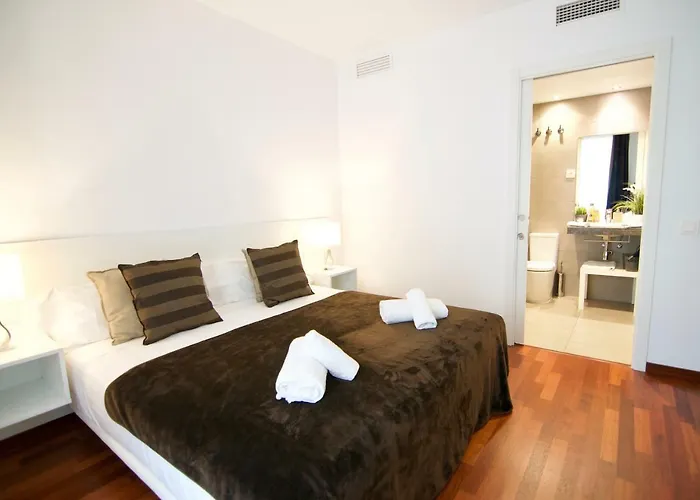Glasir Homes Barcelona Lägenhet *