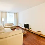 Glasir Homes شقة *