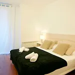Glasir Homes * برشلونة